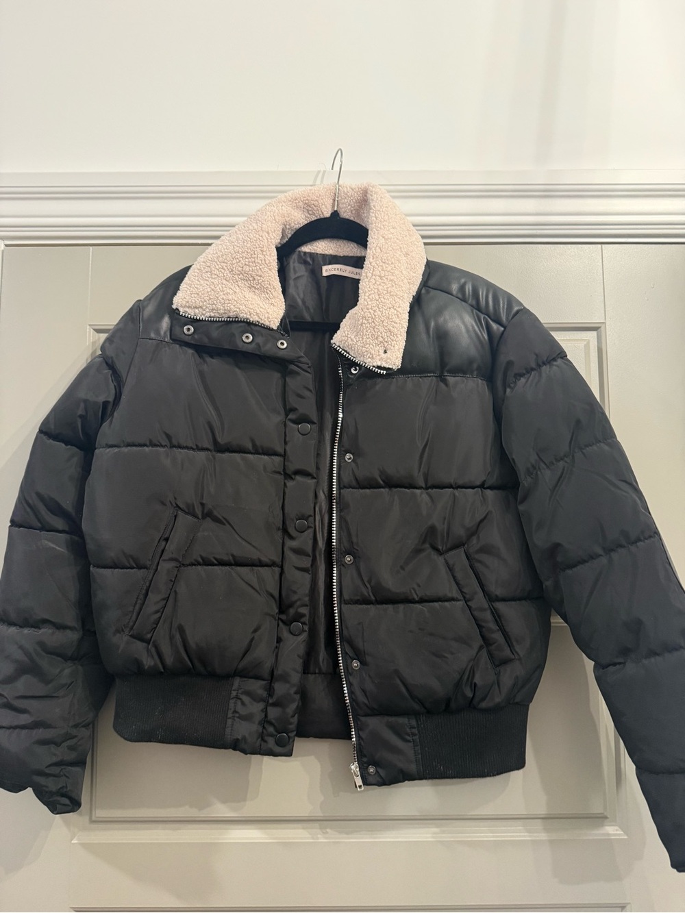 Women’s Black Puffer Jacket with Cream Sherpa Collar - Size L